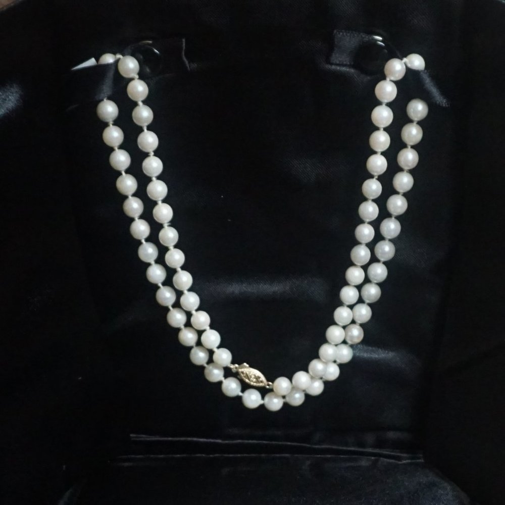 Pearl Necklace Bracelet and Earring Set 14 Kt clasps